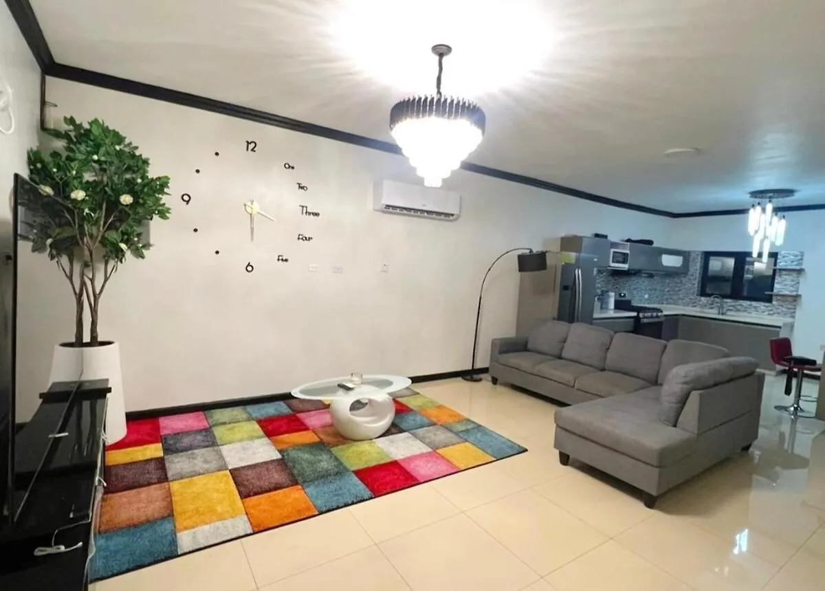 Where Luxury Meet Comfort Kupuis 0*,  Jamaika
